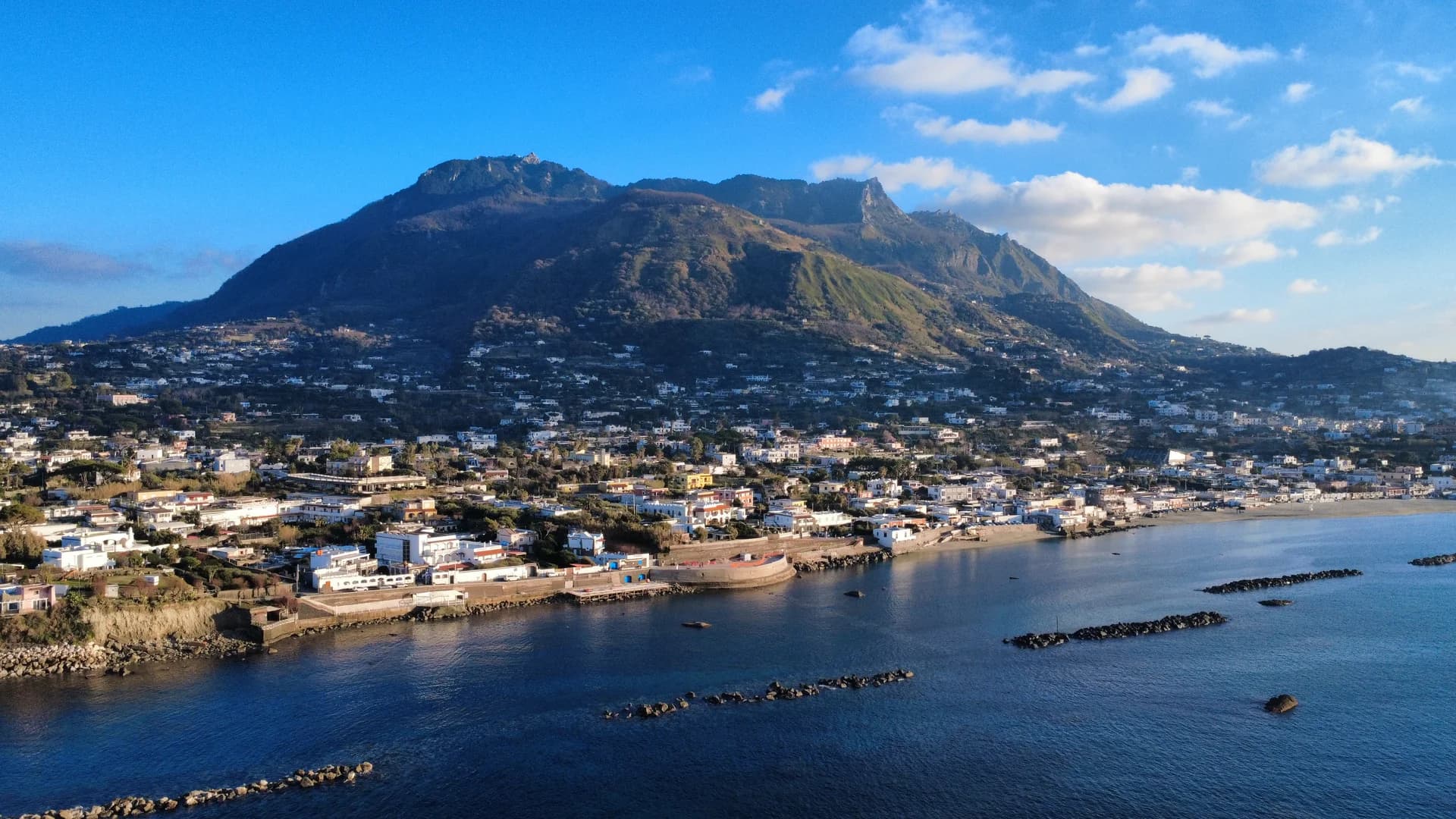 🛥️Porto di Forio d'Ischia: aliscafi, orari e informazioni