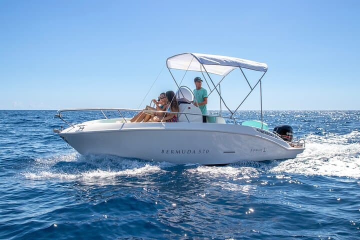 Escursione Privata Isola d'Ischia in Barca Romar 5,7m