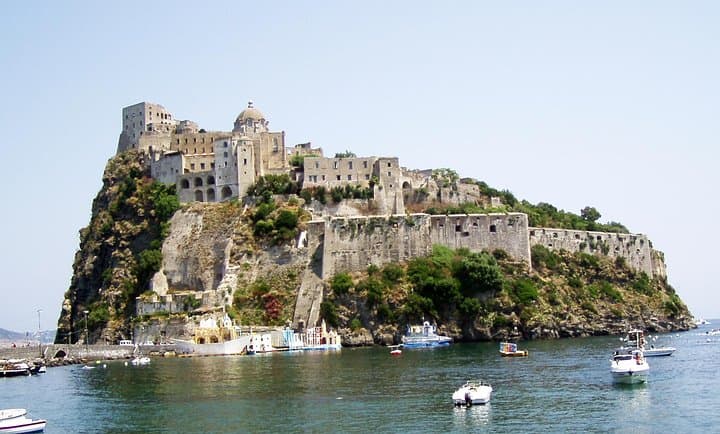 Tour privato di lusso in barca da Capri o Napoli