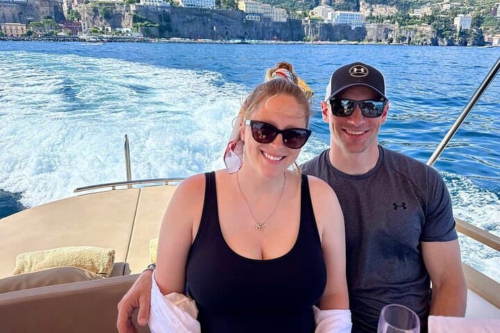 Tour privato di Ischia e Procida di un'intera giornata con Positano 32ft