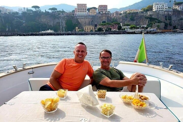 Capri privata e Costiera Amalfitana FD con un Gozzo Apreamare 35ft